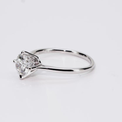 1.00ct Round Lab-Grown Diamond Ring in Platinum – VS2, F Color, Ideal Cut Size 6