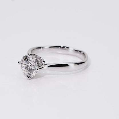 1.03ct Round Lab-Grown Diamond Ring in 14K White Gold – VVS1, G Color, Ideal Cut Size 5
