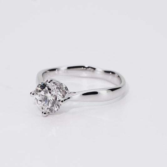 1.05ct Round Lab-Grown Diamond Ring in 14K White Gold – VVS2, G Color, Excellent Cut Size 5