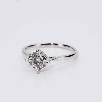1.05ct Round Lab-Grown Diamond Ring in Platinum – VS1, G Color, Ideal Cut Size 6