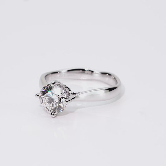 1.00ct Round Lab-Grown Diamond Ring in 14K White Gold – VVS2, G Color, Excellent Cut Size 4